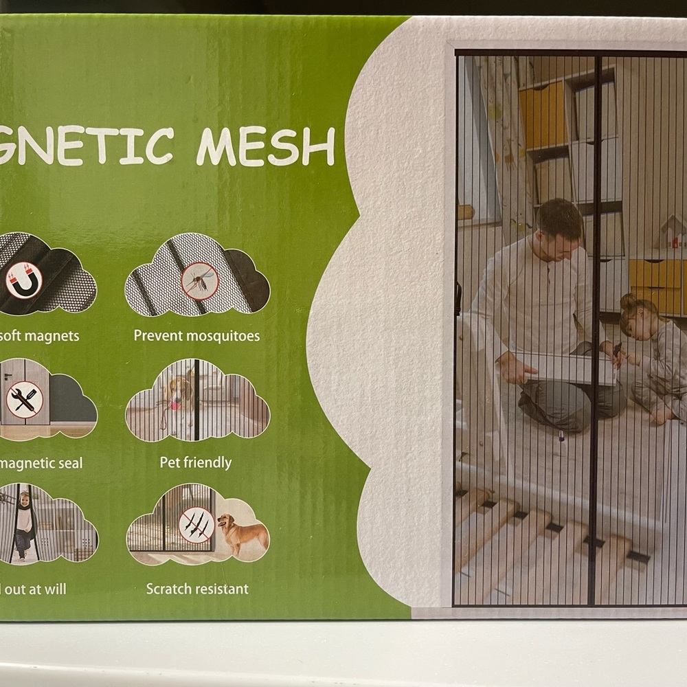 Magnetic Mesh Screen Dog Door